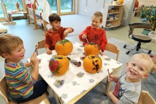 2023-11-22-BI-Sonja Himmelsbach-Kita St. Barbara-Kürbis und Nachbarschaftshaus