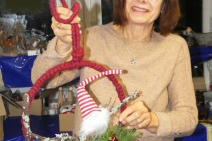 2023-11-24-BI-PB-bia-Kaffee und Kranz-und-Ring ist fast fertig