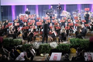 2023-11-6-ZE-UH-vo-MV UH Konzertabend Orchester XT4V0582