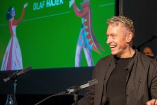 2023-12-13-GB-Nicole Räpple-Signierstunde-OlafHajek_Vernissage_©DieterWissing