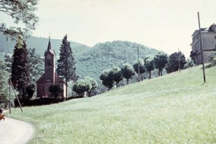 2023-12-13-OH-kal-Ein umstrittener Kapellenbau-5 Kapelle außen alt D