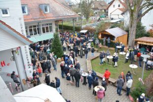 Adventshock in Unterentersbach mit kreativem Adventsmarkt