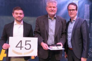 2023-12-18-ZE-UH-ga-AAM-IMG_8100