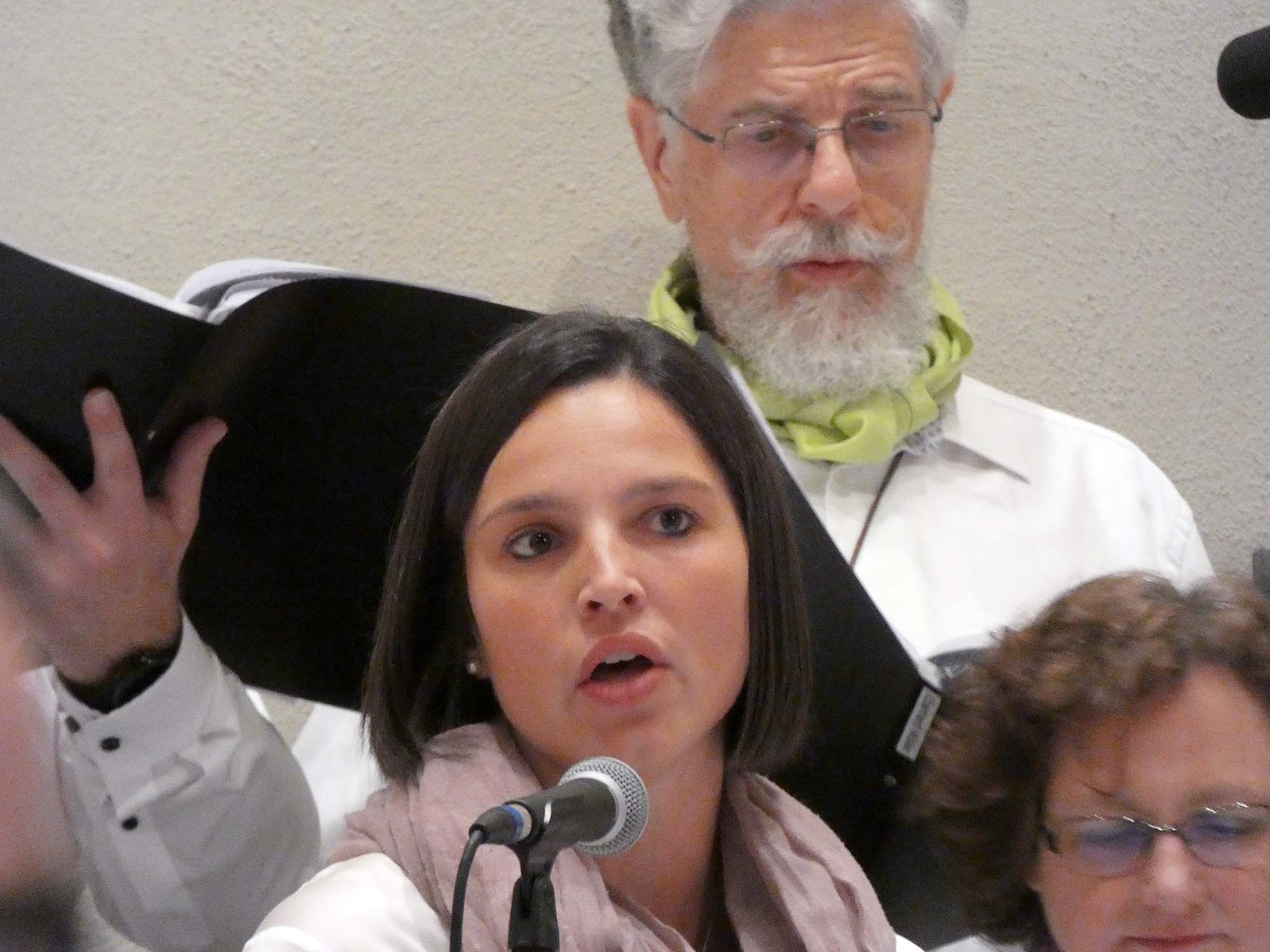 2023-12-20-BI-bia-Adventskonzert-und-Solistin