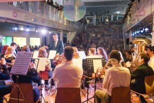 2023-12-20-GB-Marta-Schanzenbach-Gymnasium-Kulturabend Bild 1