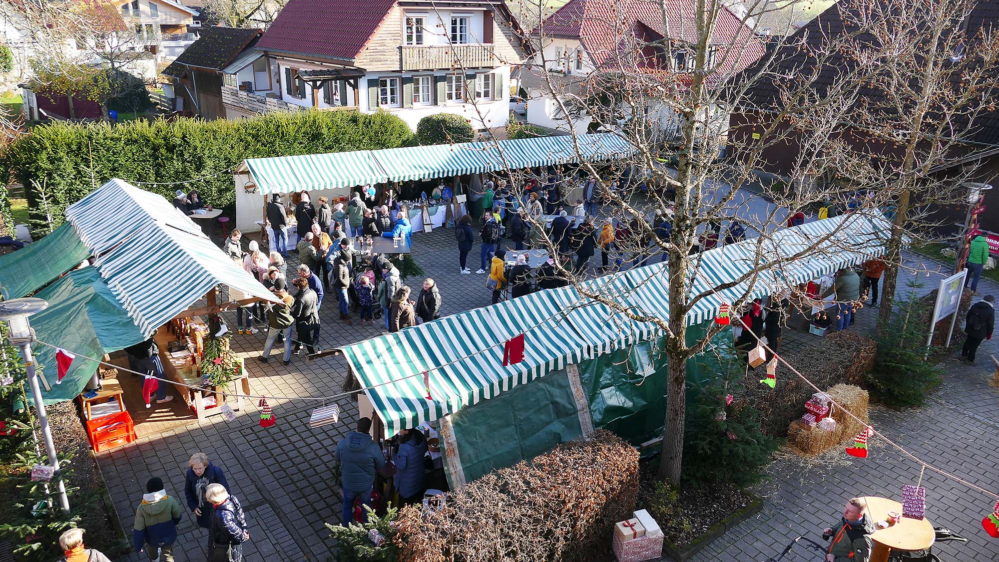 2023-12-20-ZE-UE-Martin Huber-Adventshock-Kleiner Adventsmarkt