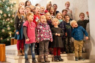 2023-12-29-BI-Tobias Lerch- Krippenspiel 20231224-A7303274-Verbessert-RR-Bearbeitet Bildschirm