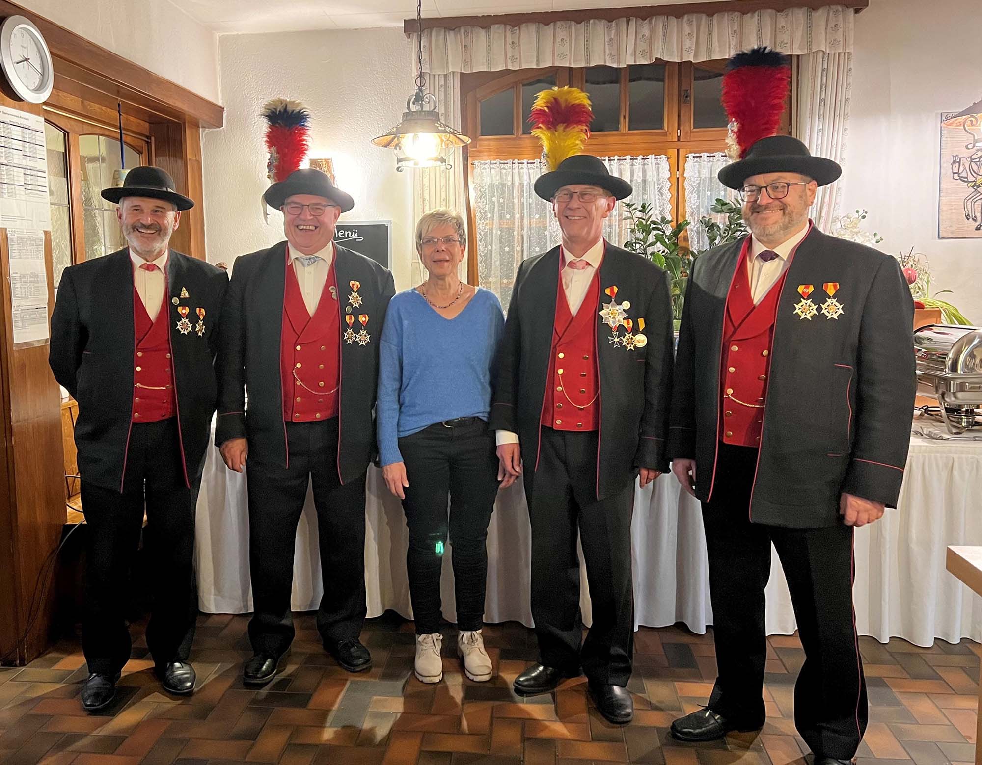 2023-12-8-OH-Stefanie Pfundstein- Bürgerw-Aufmarsch 60. Geb. Klaus Laifer-Bild1