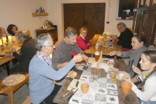 2024-1-10-NO-bia-Lichtwanderung Basilihof-Vesper im Partyraum