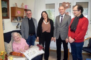 2024-1-29-ZE-hv-Frieda Oehler-100 Jahre-DSC_1146