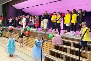 2024-2-12-ZE-UH-Natascha Comeau-Eckwaldhexen Kinderball-Kinderball_Bild4