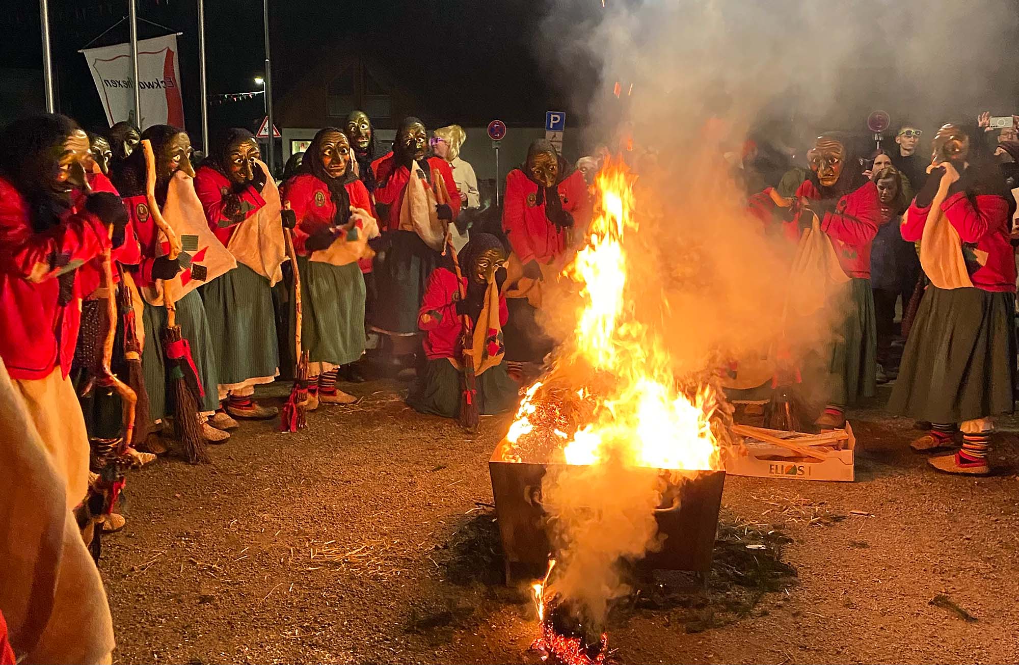 2024-2-14-ZE-UH-Natascha Comeau-Eckwaldhexen-Verbrennung_Bild4