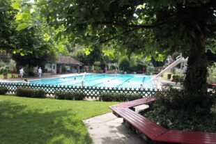 OLYMPUS DIGITAL CAMERA