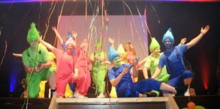 Vierstündiges närrisches Feuerwerk zum Jubiläum