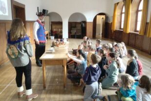 2024-2-9-NO-Petra Großmann-Närrische Schulstunde in der GR-IMG_0801