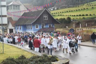 2024-2-9-NO-hv-Schmutziger Dunschdig-Hemdglunkerumzug-DSC_1257