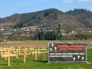 Protestaktion an der Bundesstraße