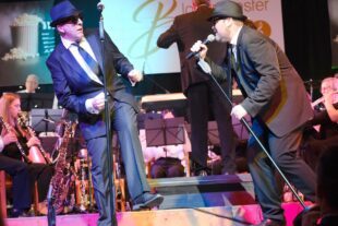 2024-3-18-BI-vo-Frühjahrskonzert Blasorchester Biberach Film ab Orchester Blues BrothersXT4V7154