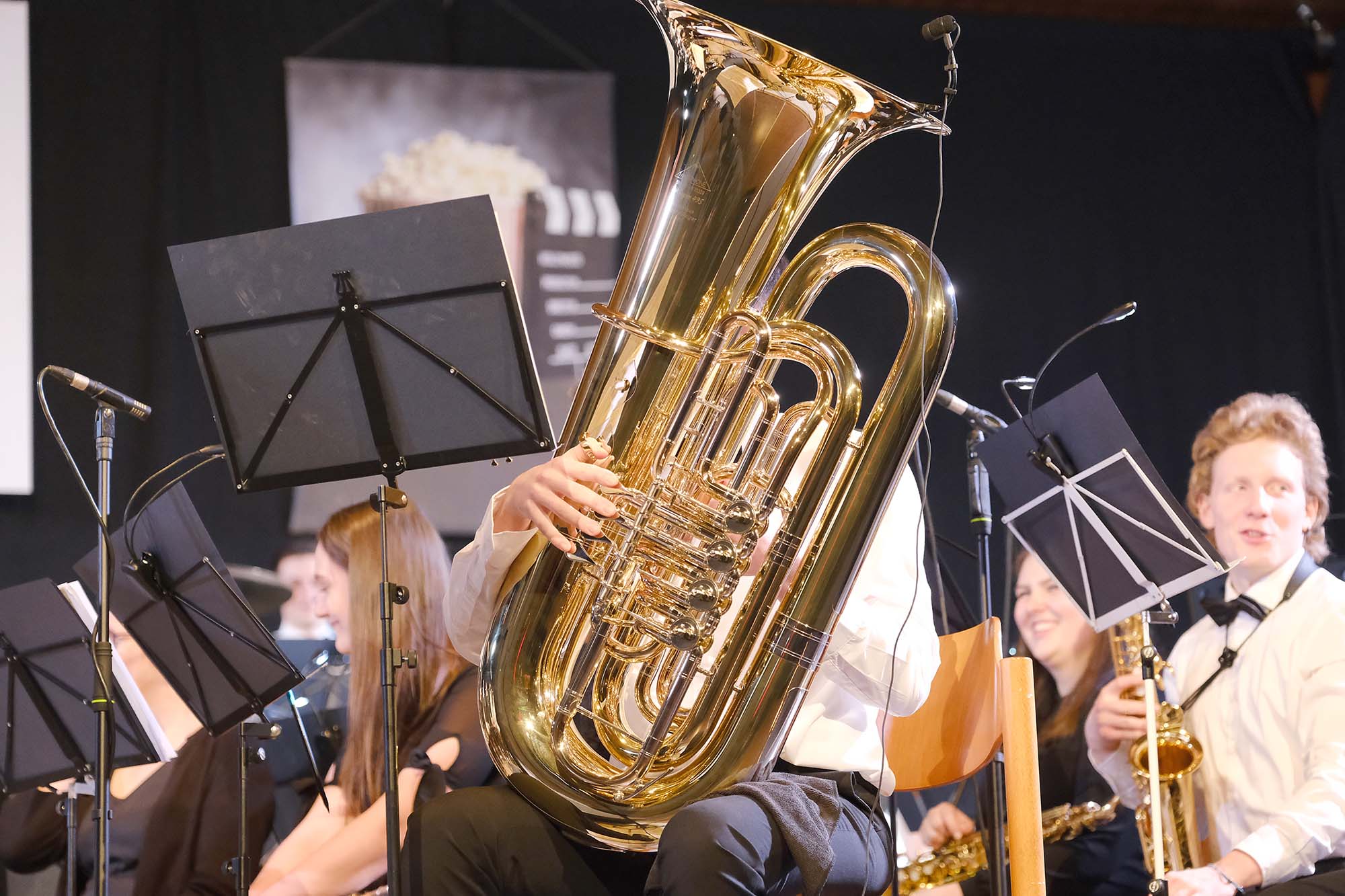 2024-3-18-BI-vo-Frühjahrskonzert Blasorchester Biberach Film ab Orchester Tuba XT4V7072