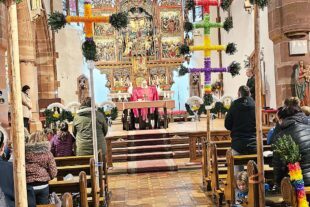 2024-3-26-NO-Oliver Vollmer-Palmsonntag-Palmen in der Kirche