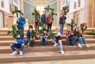 2024-3-28-OH-Tourist-Info-Kommunion OH-d50df1f5-6c5c-4c3f-9481-e8124817fd8a