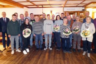 2024-3-4-ZE-UH-bia-Bürgerwehr-und-aktive Geehrte