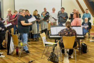 2024-3-6-BI-Wilhelm Eble-Projektchor von Chor für Alle probt[38]