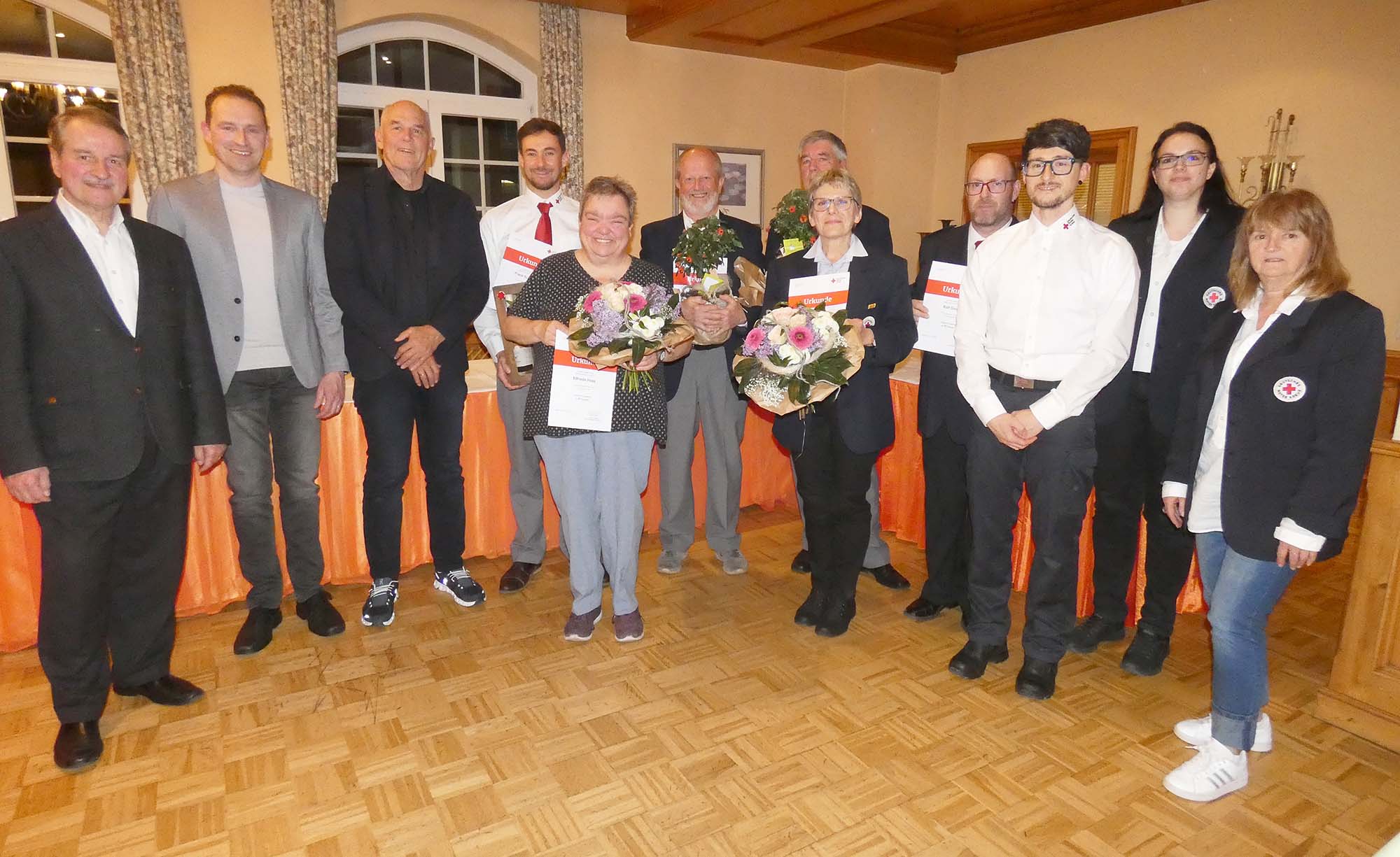 2024-4-29-OH-bia-DRK-und-Geehrte