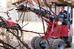 2024-4-8-NO-hv-Beginn Schwimmbadsanierung-IMG_20240406_104315