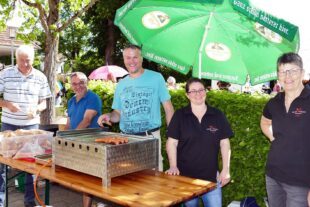 2024-5-13-ZE-UE-Martin Huber- Dorfflohmarkt Die Entersbacher Landfrauen berwirteten-min