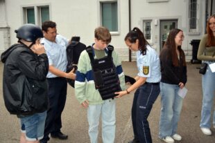 2024-5-22-HA-Charlotte Reinhard-Schnupperdienst Polizei- DSC_0032