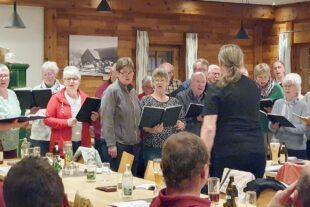 2024-5-22-OH-Tanja Kasper-Chorklang Hude zu Besuch in Oberharmersbach20240503_212930