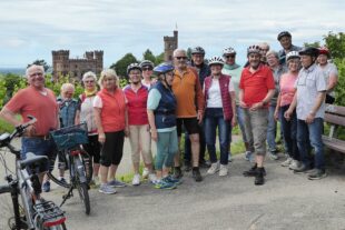 2024-5-28-ZE-UE-esch-Wandergruppe-P1000199