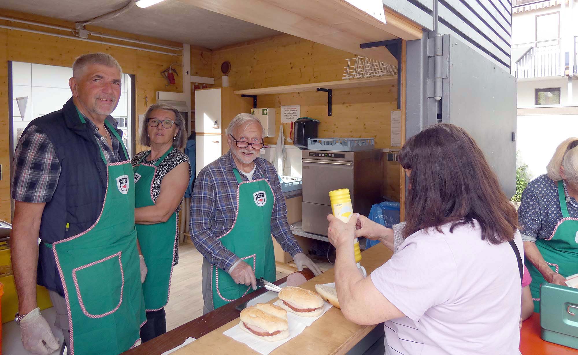 2024-5-3-BI-bia-Maibaumstellen-und-SP Bewirtung