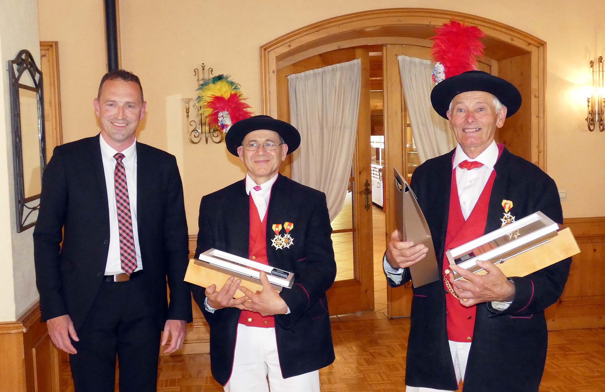 2024-5-31-OH-bia-Bürgerwehr-und-Ehrung durch BGM