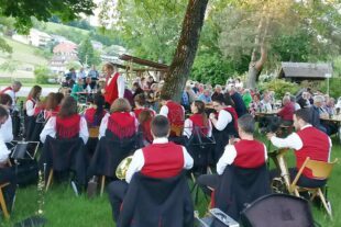 2024-5-6-ZE-UH-Verein-Musikverein Maifest-image1