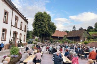 2024-6-26-OH-Tourist-Info-RathausPlatzKonzert