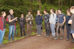 2024-6-26-OH-kal-Studenten im Gemeindewald-zvkIMG_2185b