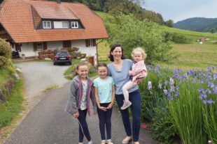 2024-6-7-NO-bia-Landfrauen-und-Julia Vollmer-und-Kinder_Fewo[22]