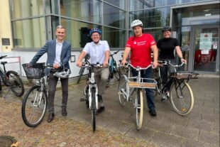 2024-7-17-HA-ago- Sparkasse Stadtradeln Carlo Carosi (von links), Jürgen Schmider, Patrik Dreilich und Katharina Jilg