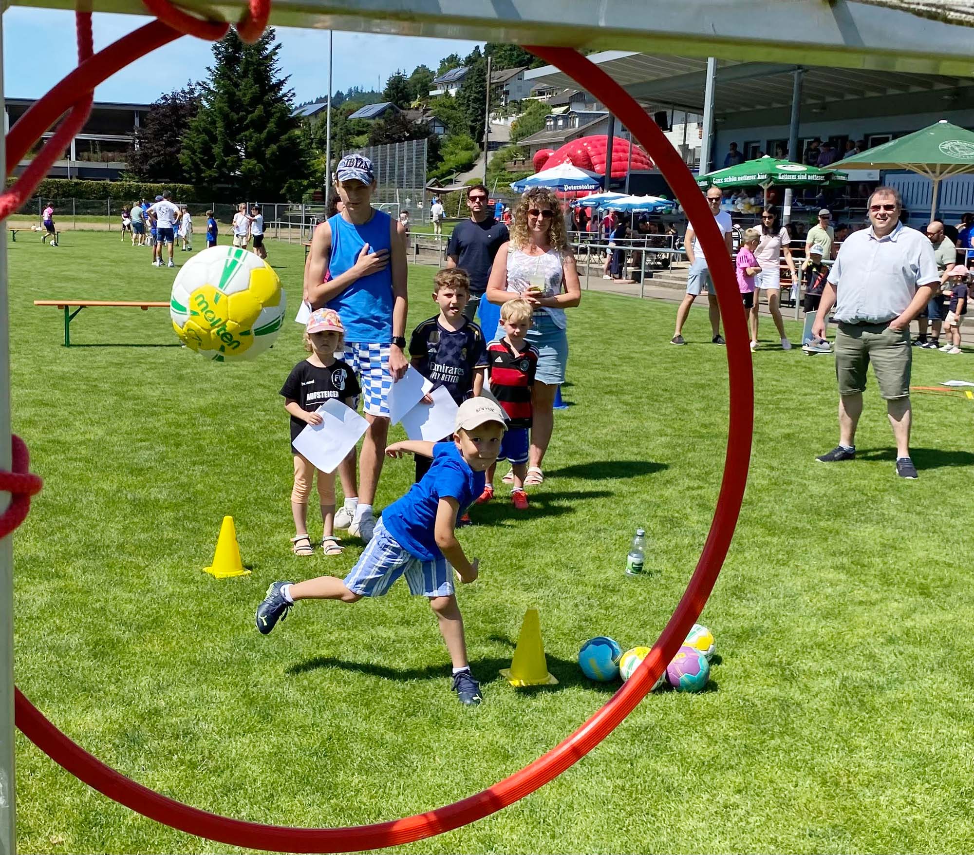 2024-7-19-ZE-UH-Verein-FVU_Familientag_2024_Wurf