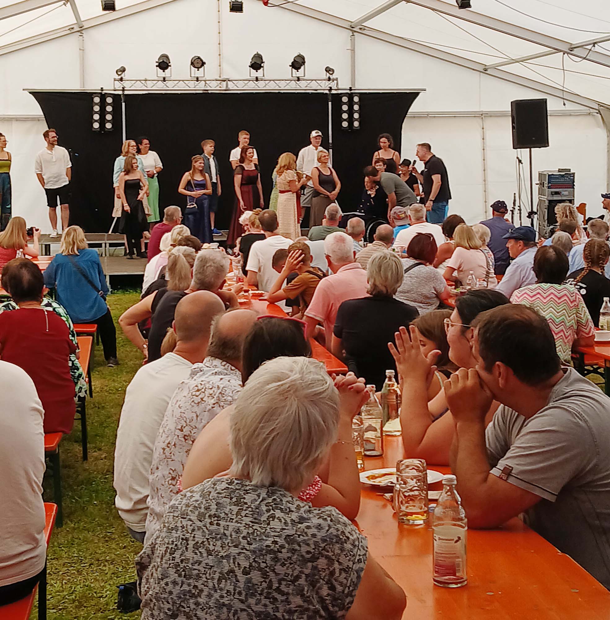 2024-7-26-BI-Stefan Witschel-Musikverein-Dorffest-Modeschau