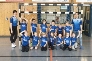2024-7-5-ZE-UH-Verein-FVU-Handball-20240317_Minispielfest_Gruppe