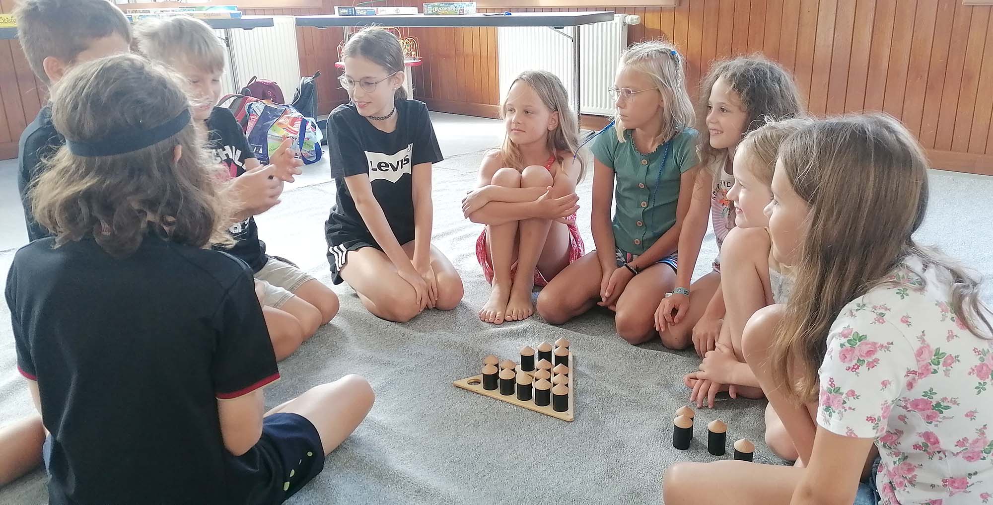 2024-8-12-BI-Wiebke Fix-Ferienprogramm Bücherei_FP_ Spiele_Lausch-Memory