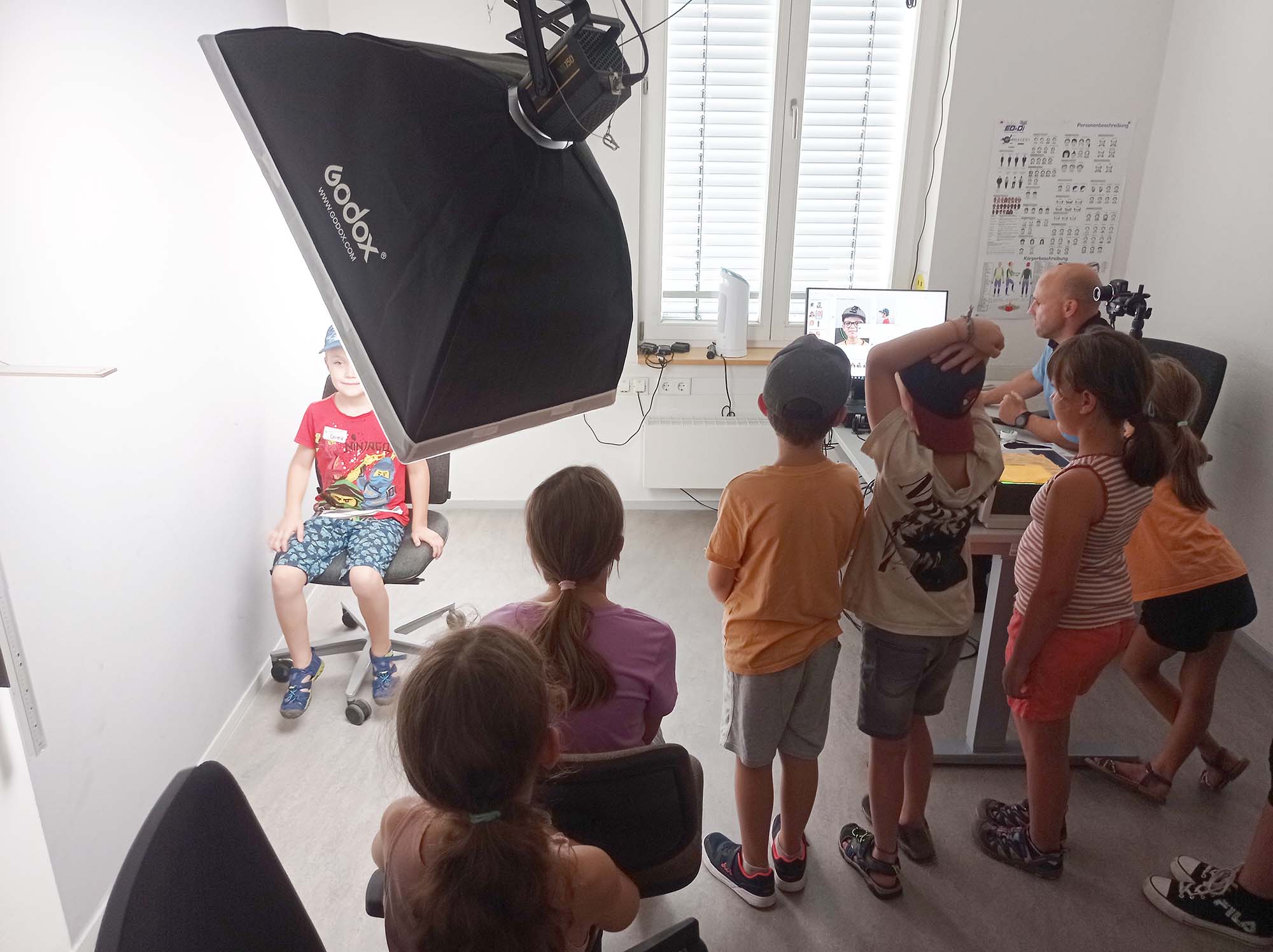 2024-8-14-BI-Tourist-Info-Sommerferienprogramm-Polizei 1