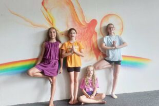 2024-8-14-BI-Tourist-Info-Sommerferienprogramm-Yoga am Tuch 1