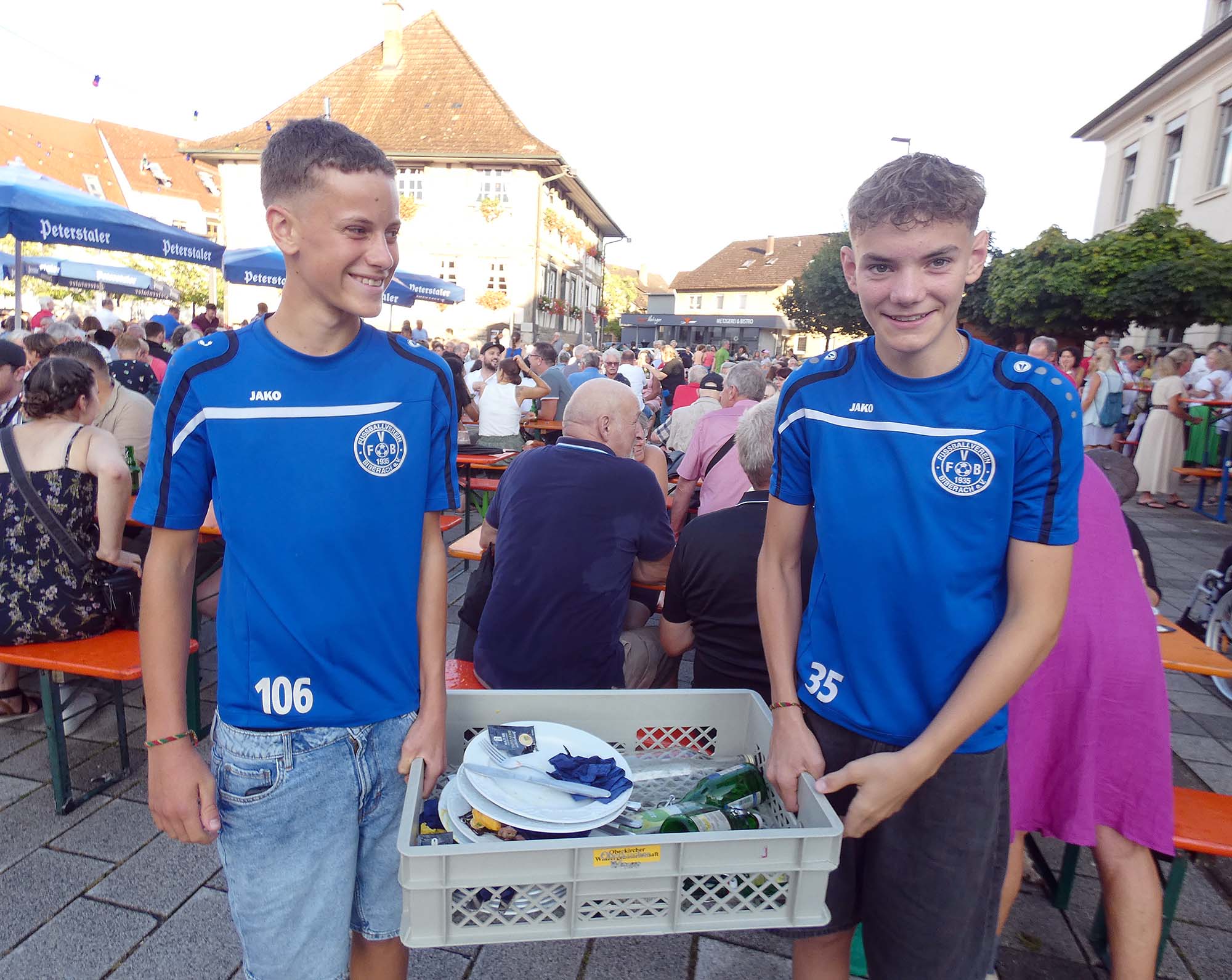 2024-8-16-BI-bia- Taverenabend-und-junge Helfer