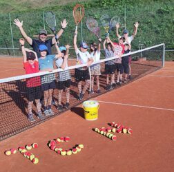 Ferienkinder beim Nordracher Tennisclub