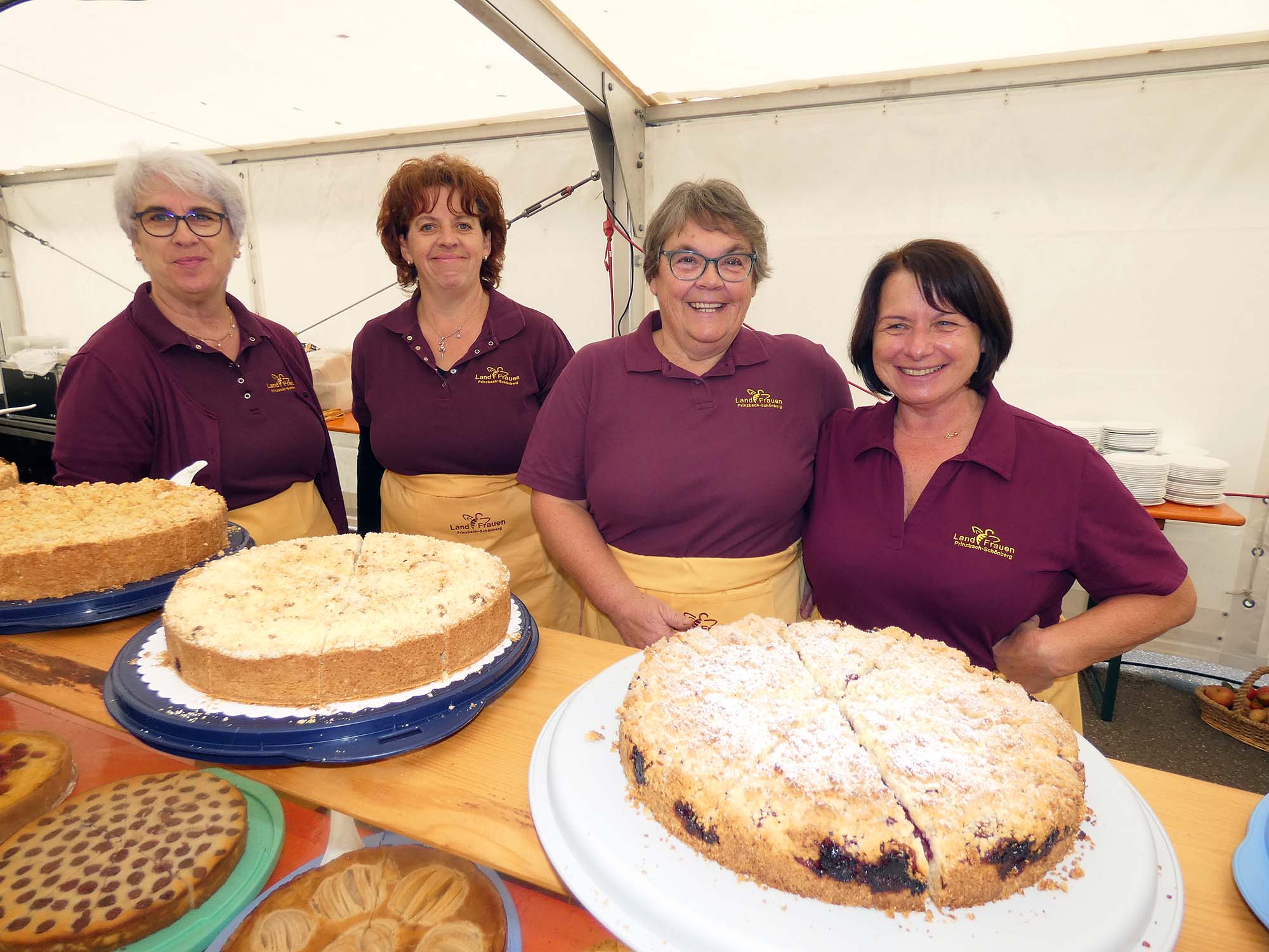 2024-10-7-BI-PB-bia-Gemeindejubiläum-und-2_Kuchen