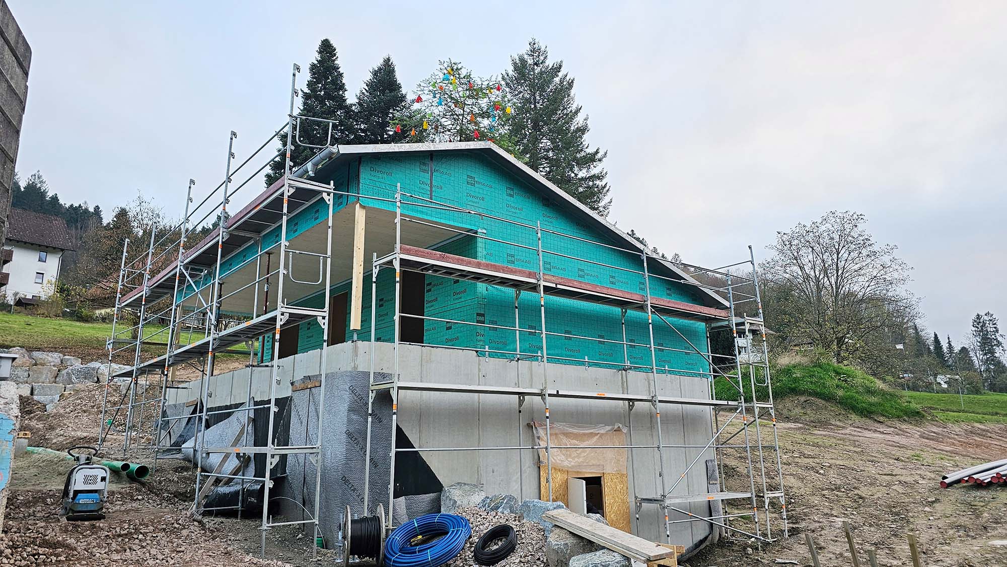 2024-11-11-NO-Oliver Vollmer-Richtfest Schwimmbad NO-20241108_163647